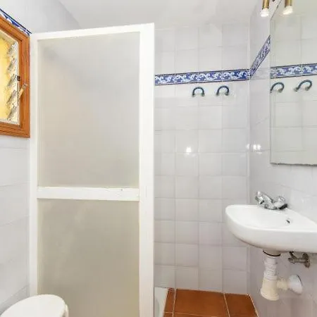 Villa Sleeps 5 With Pool Air Con And Wifi *